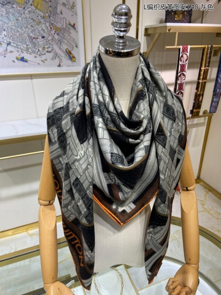 Streetwear Scarf LV 323740  SIZE:140*140cm