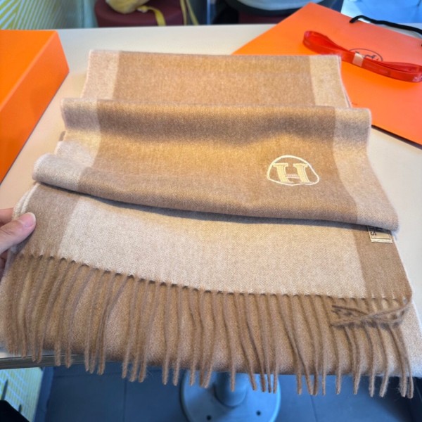 Streetwear Scarf Hermes 323694 SIZE:32x200CM