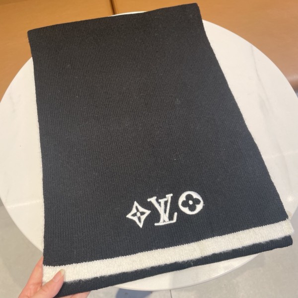 Streetwear Scarf LV 323680 SIZE:35*200