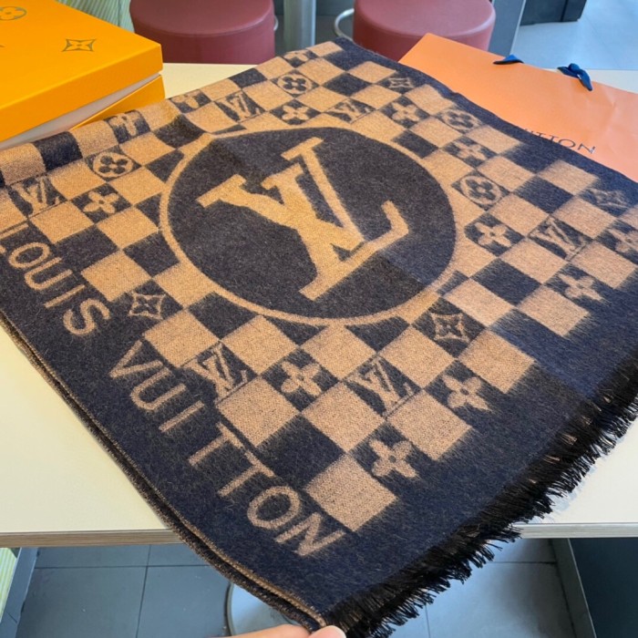 Streetwear Scarf LV 323691 SIZE:58*200CM