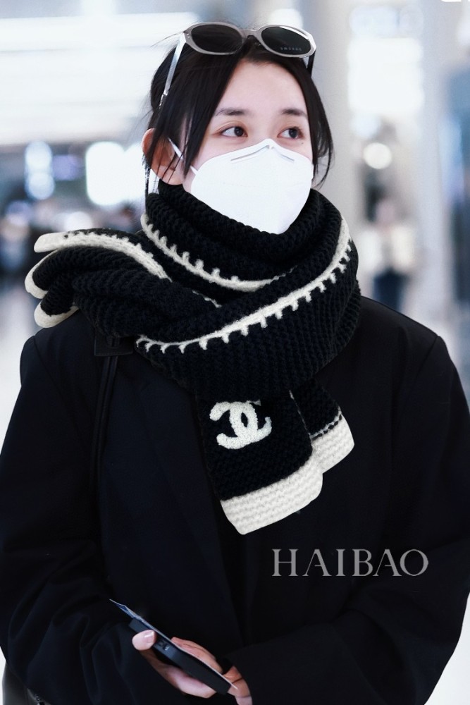 Streetwear Scarf CHANEL 323732 SIZE:33*170cm