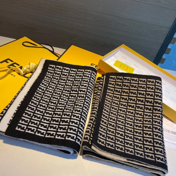 Streetwear Scarf FENDI 326527 SIZE:180×30cm