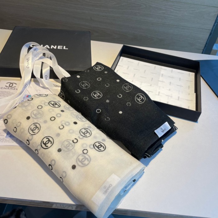 Streetwear Scarf CHANEL 326523 size:100*200cm