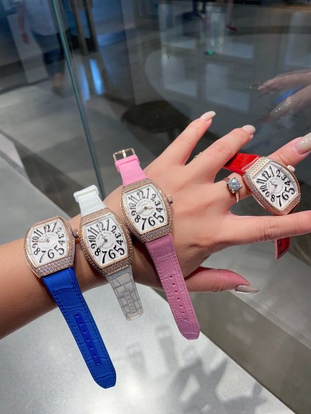 Watches Franck muller 326795 size:40*35*11 mm