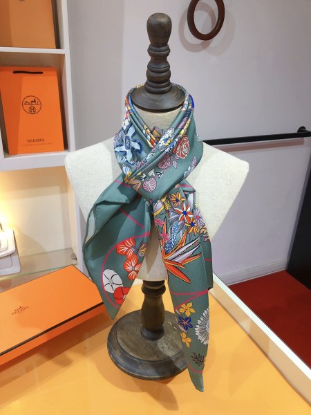 Streetwear Scarf Hermes 326504 SIZE:90x90cm