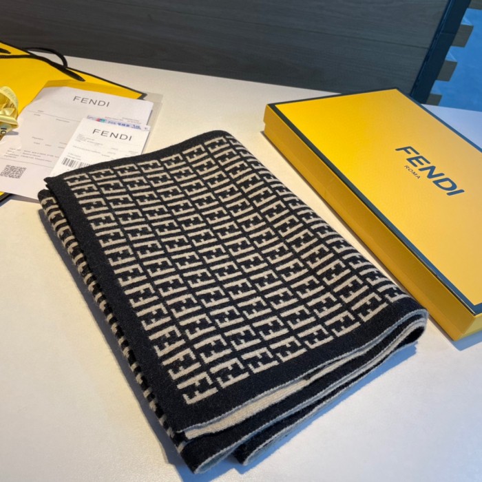 Streetwear Scarf FENDI 326527 SIZE:180×30cm