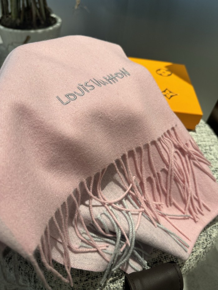 Streetwear Scarf LV 326490 SIZE:30*180cm