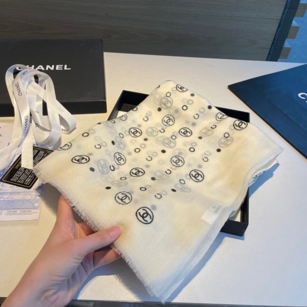 Streetwear Scarf CHANEL 326523 size:100*200cm