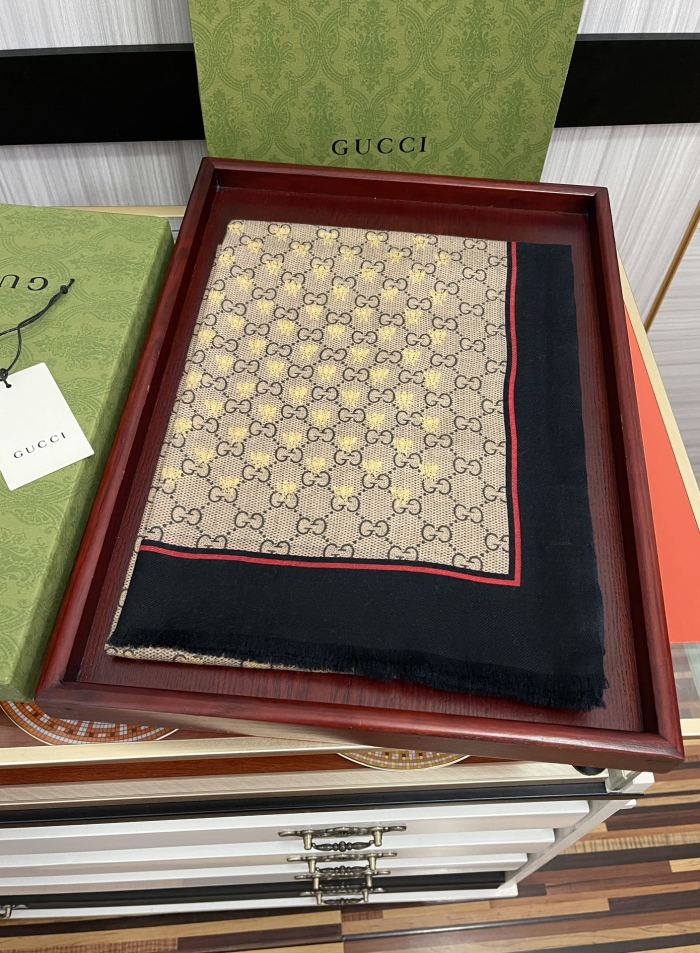 Streetwear Scarf GUCCI 326475 SIZE:100x200cm