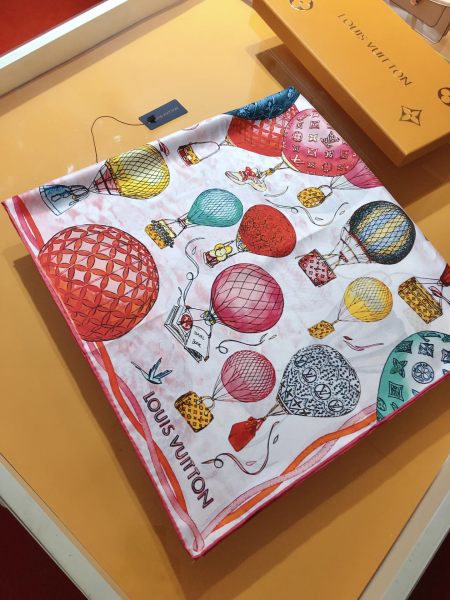 Streetwear Scarf LV 326508 SIZE:90X90cm