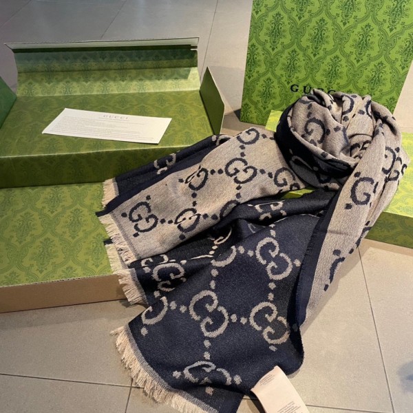 Streetwear Scarf GUCCI 326530 SIZE:70cm*205cm