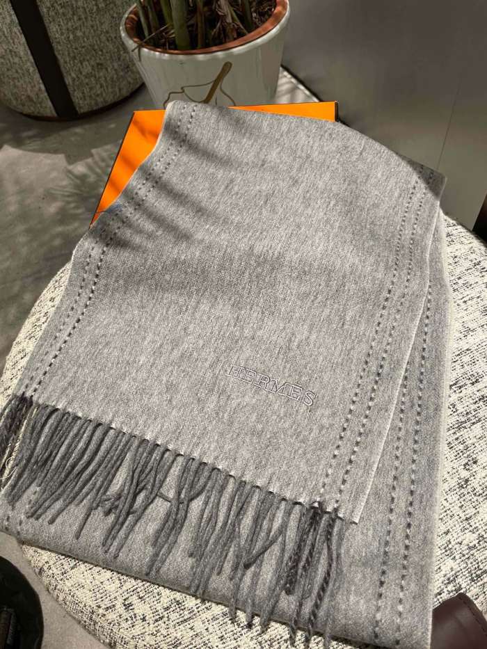 Streetwear Scarf Hermes 326499 SIZE:30*180cm