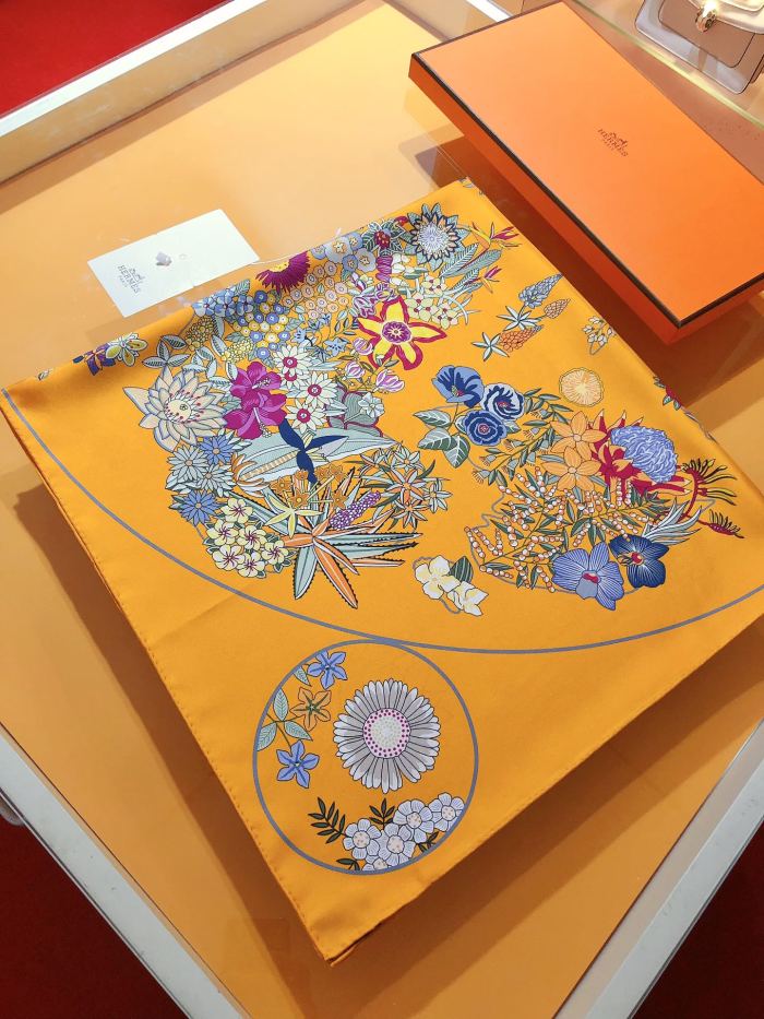Streetwear Scarf Hermes 326506 SIZE:90*90cm