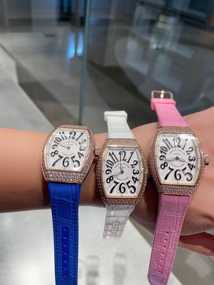 Watches Franck muller 326795 size:40*35*11 mm