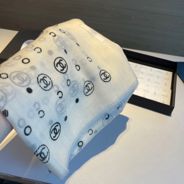 Streetwear Scarf CHANEL 326523 size:100*200cm