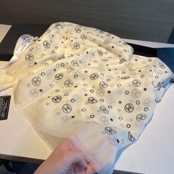 Streetwear Scarf CHANEL 326523 size:100*200cm