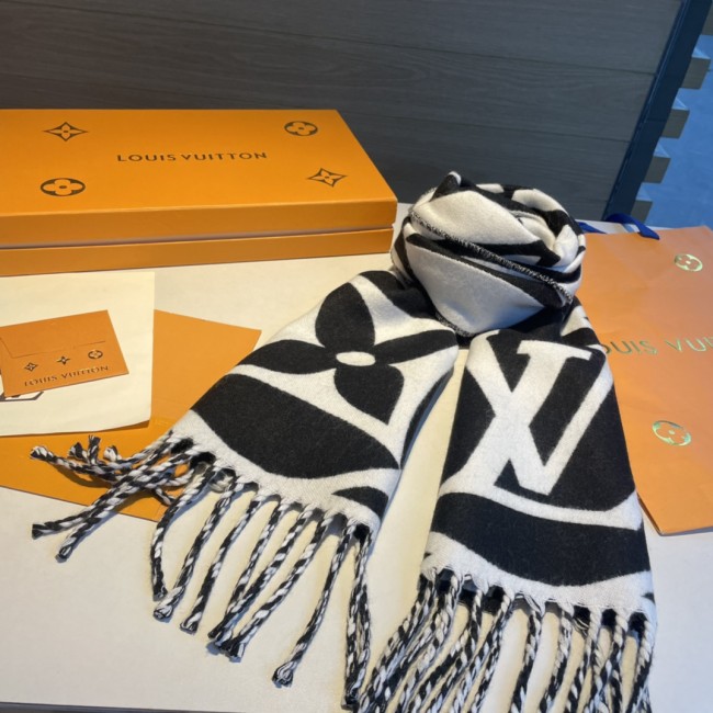 Streetwear Scarf LV 326518 SIZE:209 x 30cm