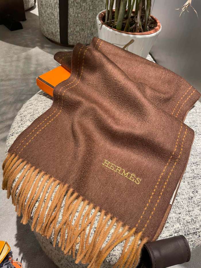 Streetwear Scarf Hermes  326497 SIZE:30*180cm