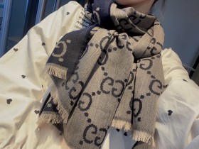 Streetwear Scarf GUCCI 326530 SIZE:70cm*205cm