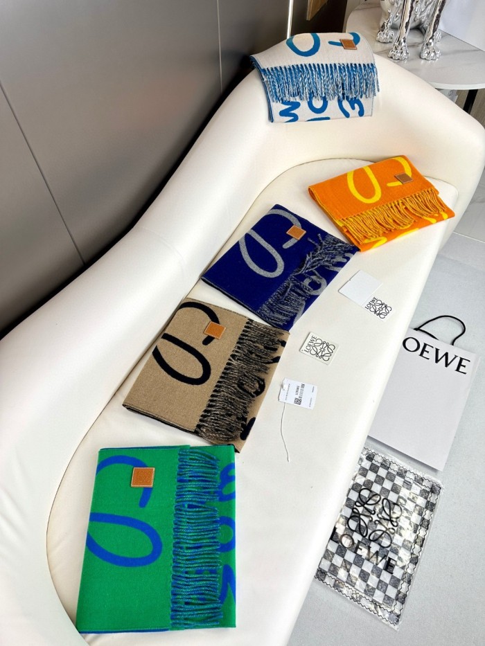 Streetwear Scarf Loewe 326341 SIZE:35 x 180cm