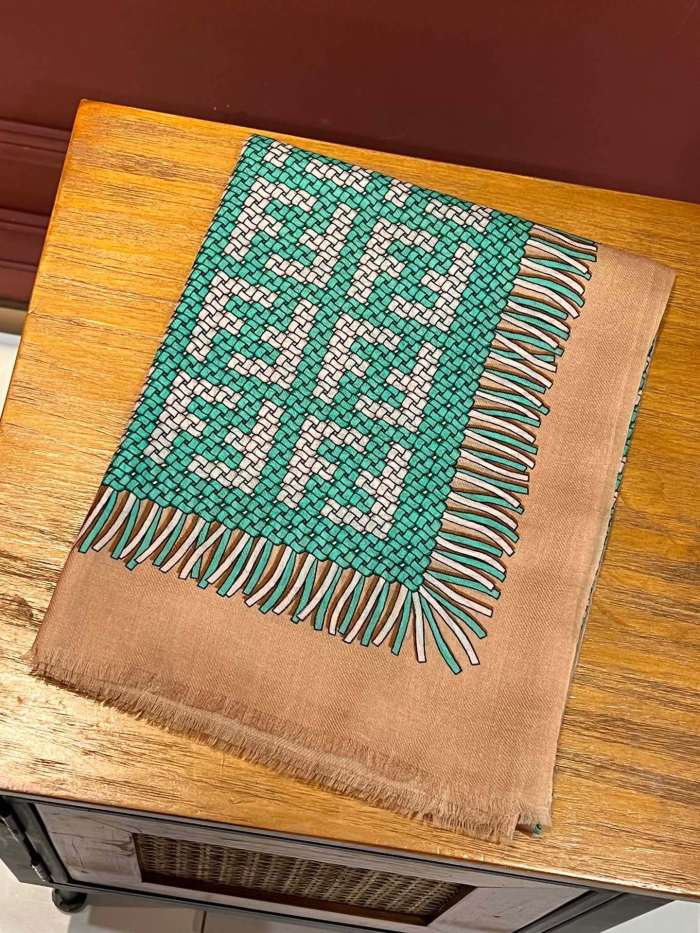 Streetwear Scarf FENDI 326428 SIZE:200*110cm