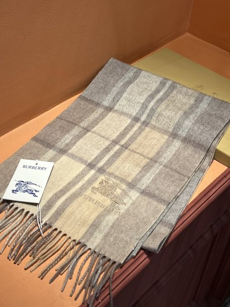Streetwear Scarf BURBERRY 326441 size：32*192cm