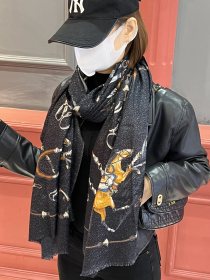 Streetwear Scarf Hermes  326400 SIZE:110x200cm 