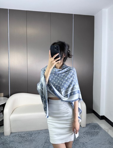 Streetwear Scarf LV 326339 SIZE:140*140cm