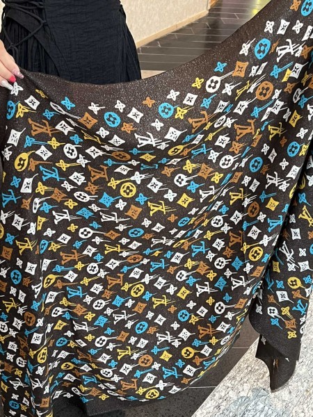 Streetwear Scarf LV 326416 SIZE:110*200cm