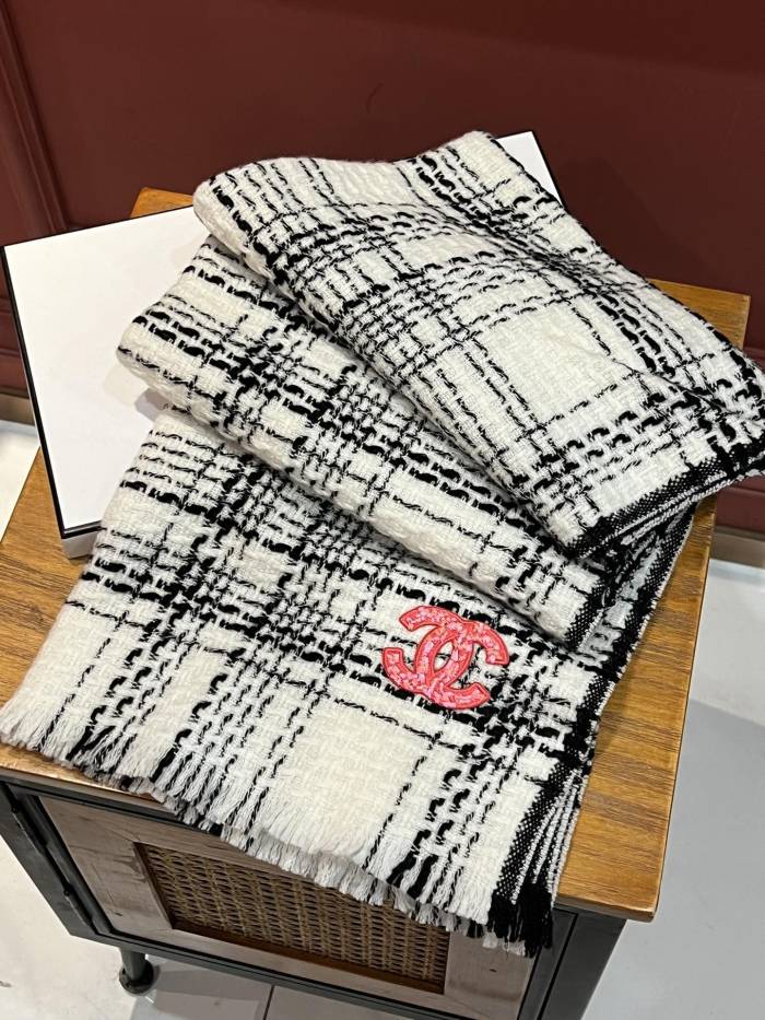 Streetwear Scarf CELINE 326443 size：200*65cm