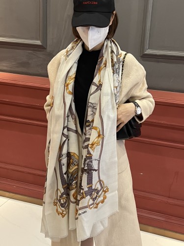 Streetwear Scarf Hermes  326304 SIZE:110*200cm