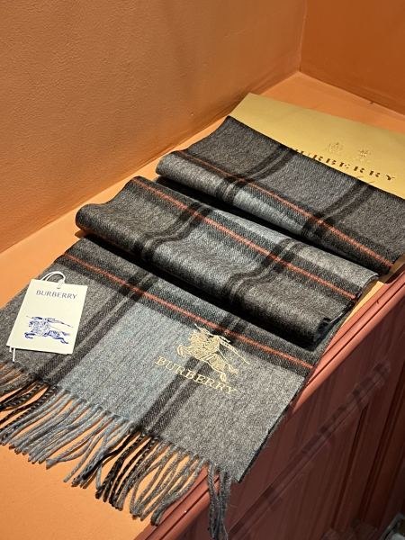 Streetwear Scarf BURBERRY 326438 size：32*192cm