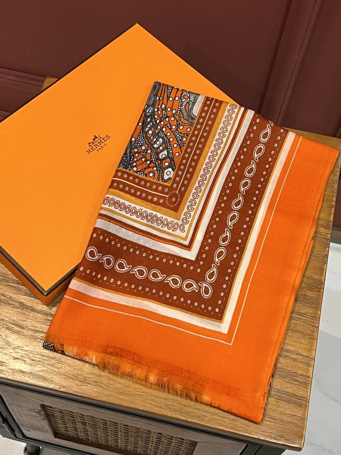 Streetwear Scarf Hermes  326311 SIZE:200*100cm