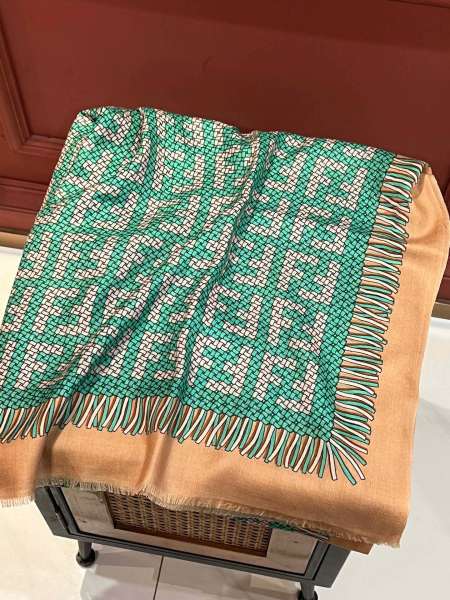 Streetwear Scarf FENDI 326428 SIZE:200*110cm