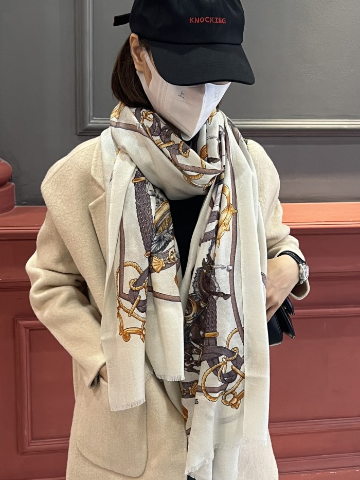 Streetwear Scarf Hermes  326304 SIZE:110*200cm