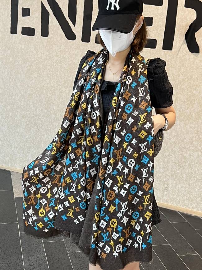 Streetwear Scarf LV 326416 SIZE:110*200cm