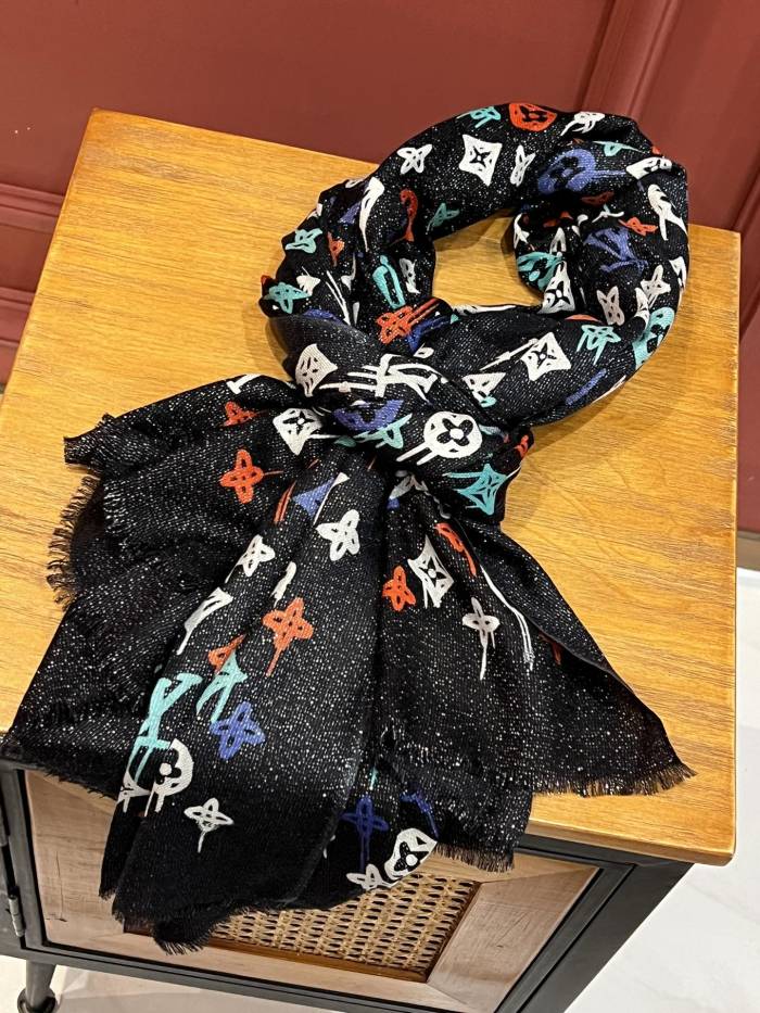 Streetwear Scarf LV 326418 SIZE:110*200cm