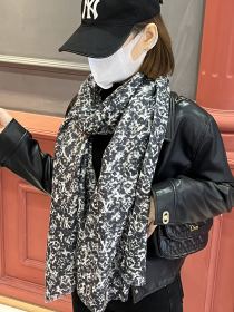 Streetwear Scarf LV 326404 SIZE:110*200cm