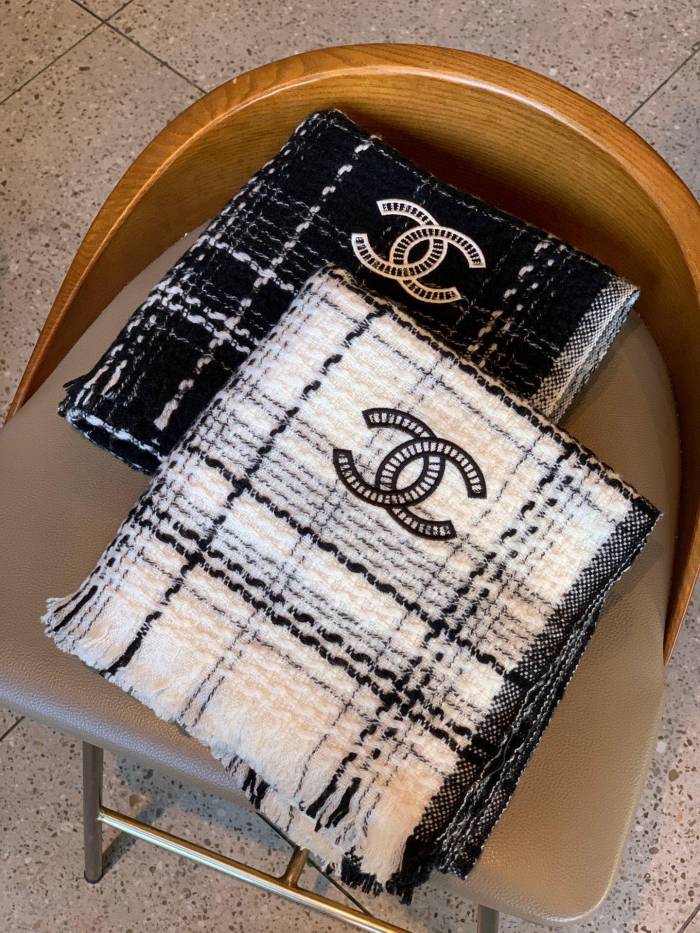 Streetwear Scarf CELINE 326328 size：200*45cm