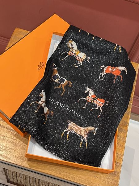 Streetwear Scarf Hermes  326413 SIZE:110x200cm