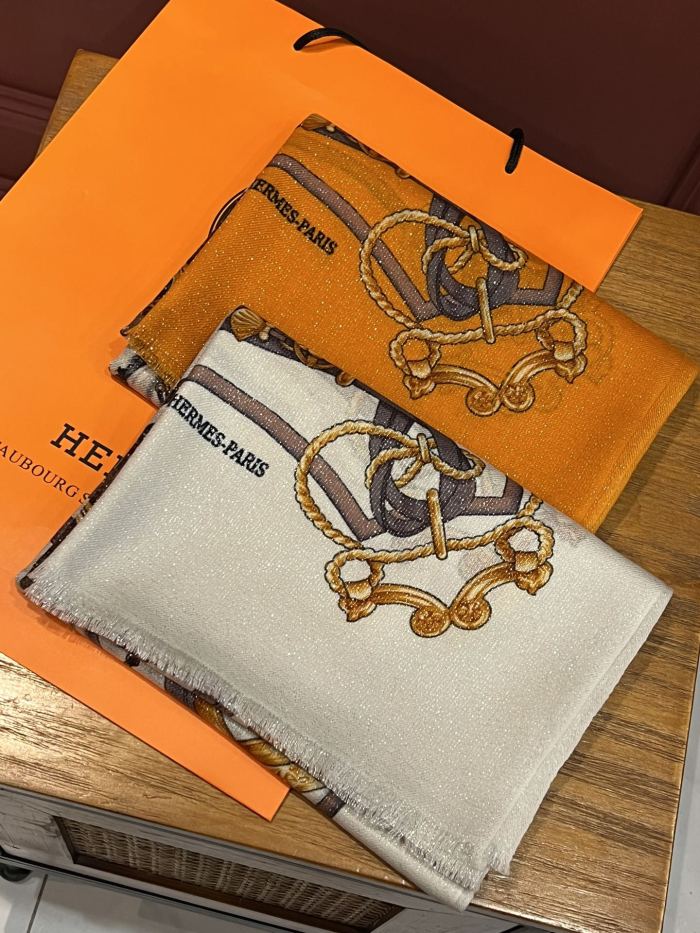 Streetwear Scarf Hermes  326305 SIZE:110*200cm