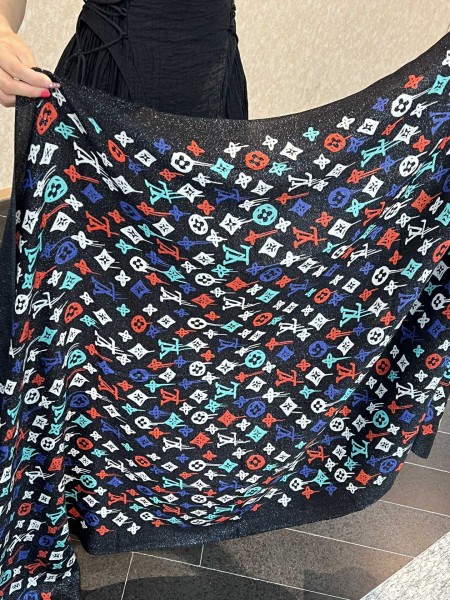 Streetwear Scarf LV 326418 SIZE:110*200cm