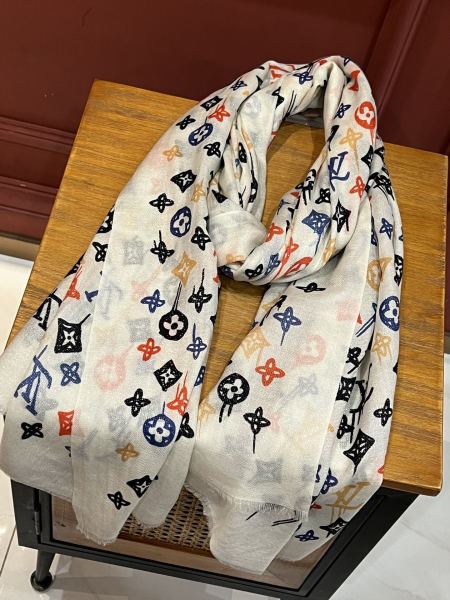 Streetwear Scarf LV 326417 SIZE:110*200cm