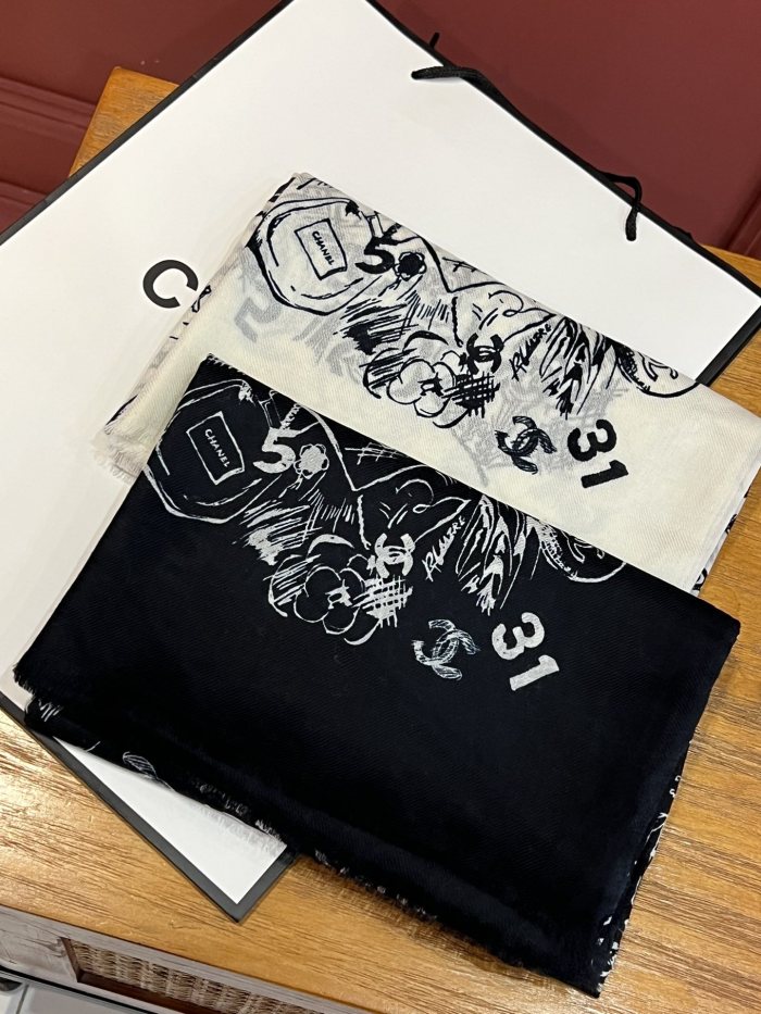 Streetwear Scarf CHANEL 326409 size：110*200cm