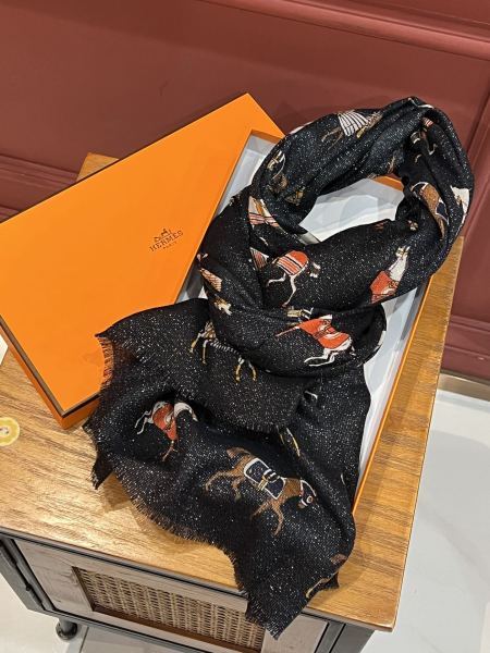 Streetwear Scarf Hermes  326413 SIZE:110x200cm