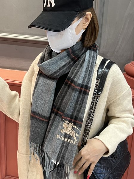 Streetwear Scarf BURBERRY 326438 size：32*192cm