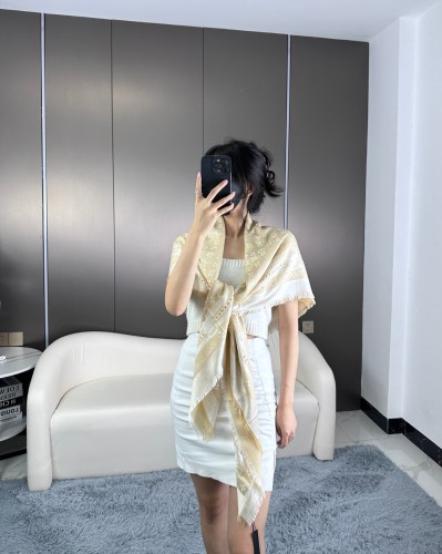 Streetwear Scarf LV 326338 SIZE:140*140cm