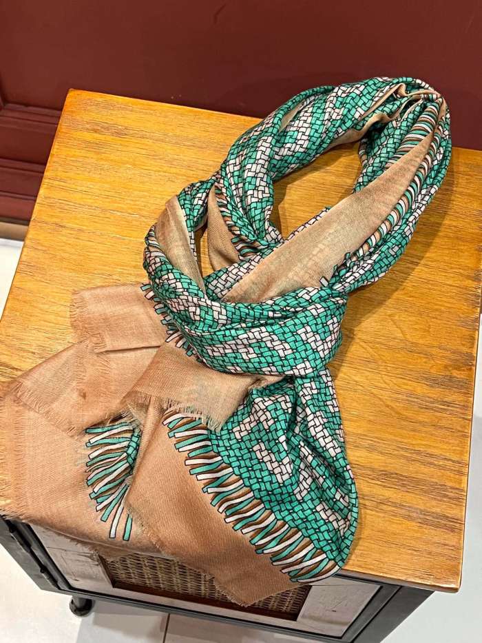 Streetwear Scarf FENDI 326428 SIZE:200*110cm