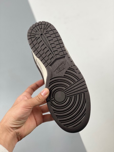 Nike dunk low  Louis Vuitton