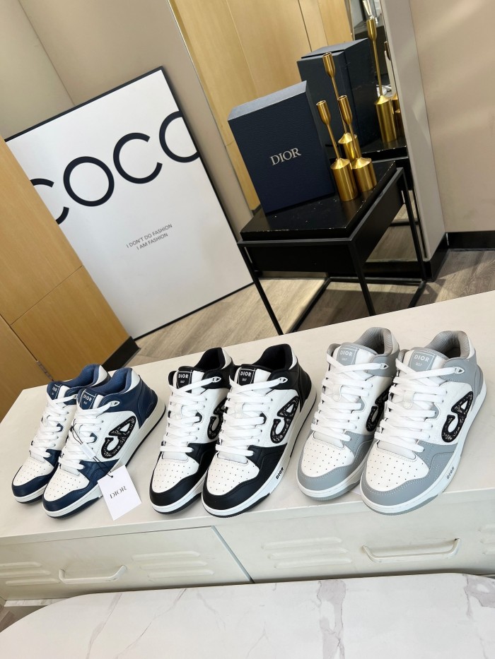 dior B57 MID-TOP SNEAKER Navy Blue and White Smooth Calfskin with Beige and Black Dior Oblique Jacquard